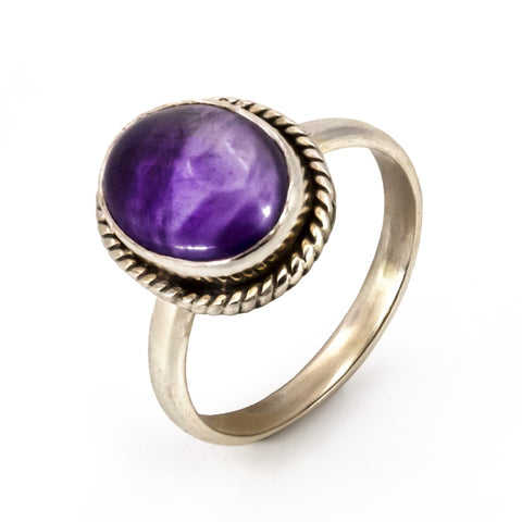 Anillo de Amatista Oval con cordón en Plata