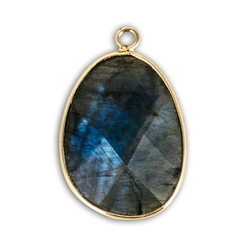 Colgante Oval Labradorita en Acero Dorado | Luz Boreal