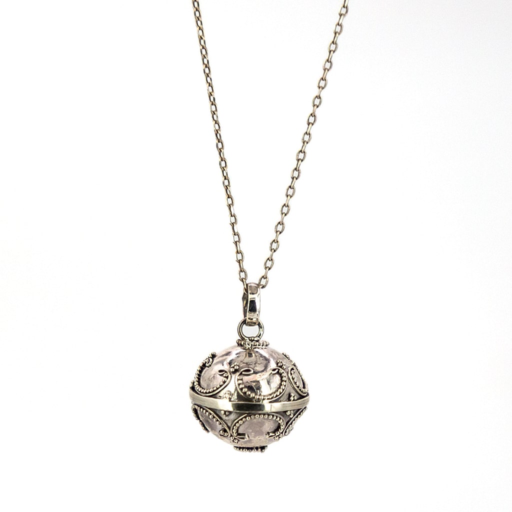 Llamador angeles en plata con cadena